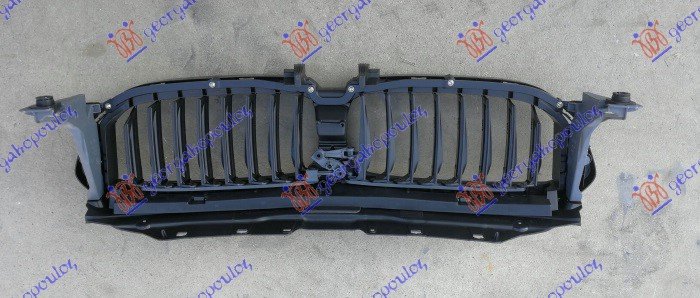 SINA ZADNJEG BRANIKA PLASTICNA (G30/SEDAN) (M-SPORT)